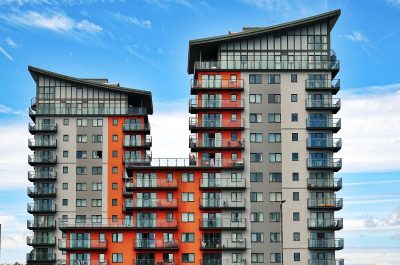 apartment-balcony-buildings-439391